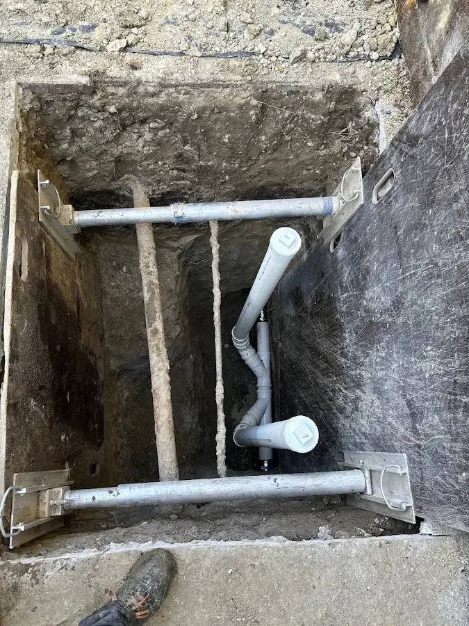 Experienced plumber completing Gas Line Repair work in Edmonds